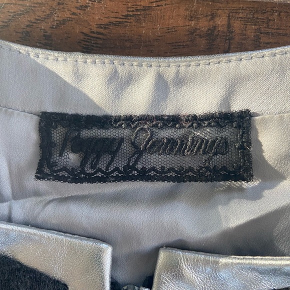 Peggy Jennings Knot dress with metallic lines - Picture 3 of 8